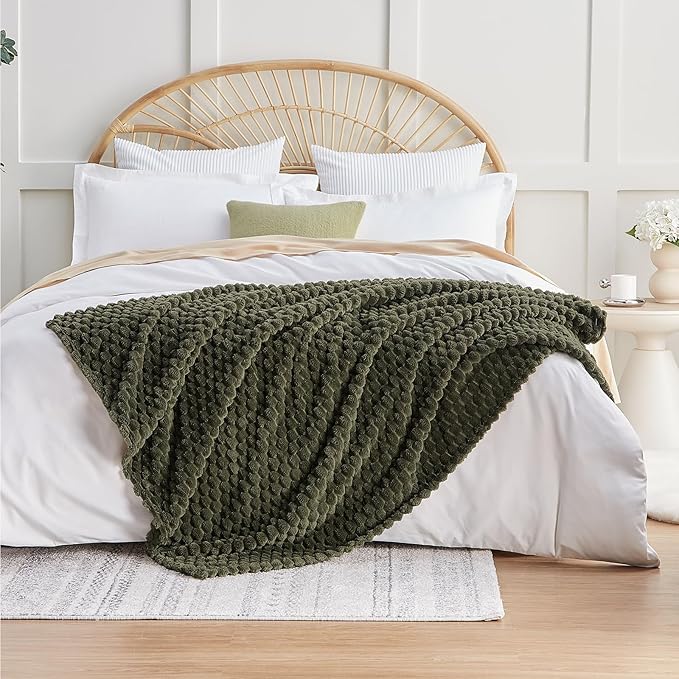 EXQ Home Fleece Throw Blanket for Couch or Bed - 3D Imitation Turtle Shell Jacquard Decorative Blankets - Cozy Soft Fuzzy Flannel Blanket Suitable for All Seasons(50"×60",Dark Green)