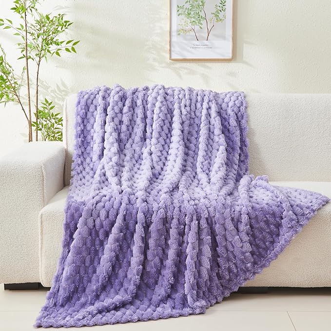 NEWCOSPLAY Super Soft Twin Blanket Lavender Premium Silky Flannel Fleece 3D Clouds Stylish Jacquard Lightweight Bed Blanket All Season Use 350GSM (Lavender, Twin(60"x80"))