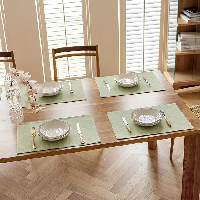 Demetex Green Placemat Set of 4 Washable Linen Place Mats for Dinner Heat Resistant Sage Cloth Placemats Scratch Resistant Plate Mats for Dining Table Kitchen, Green