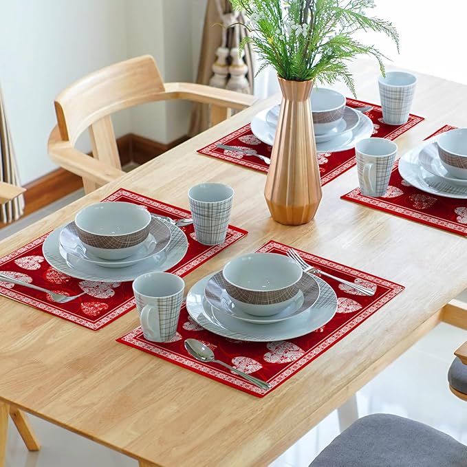 Giwawa Love Heart Placemats Set of 4, Valentines Day Red White Hearts Print Linen Place Mat 12x18 Inch, Romantic Non-Slip Washable Table Mats Kitchen Dining Tabletop Holiday Party Wedding Decor