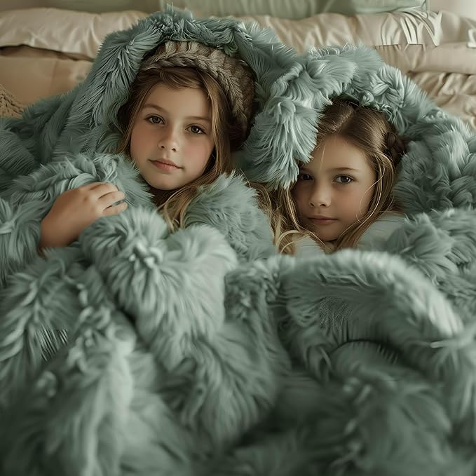 Bedsure Fluffy Sage Green King Size Blanket for Bed, Thick Soft Sherpa Faux Fur Fleece Bedding Fuzzy Plush Winter Warm Heavy Oversize Big Large King Blanket, Cozy Green Gifts for Men Women, 108x90