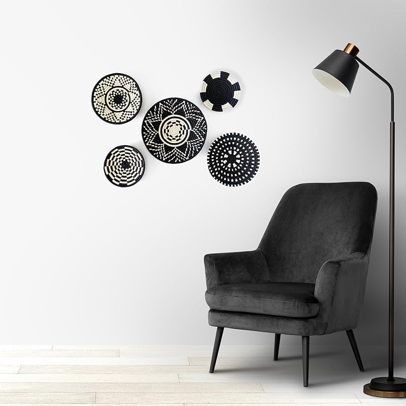 Set of 5 Round Boho Hanging Wall Basket Home Decor for Bedroom, Kitchen, Farmhouse Handmade Decorative Unique Indian Wall Decor Woven Wicker Baskets Decorations (Set of 5, BlackVelvet)