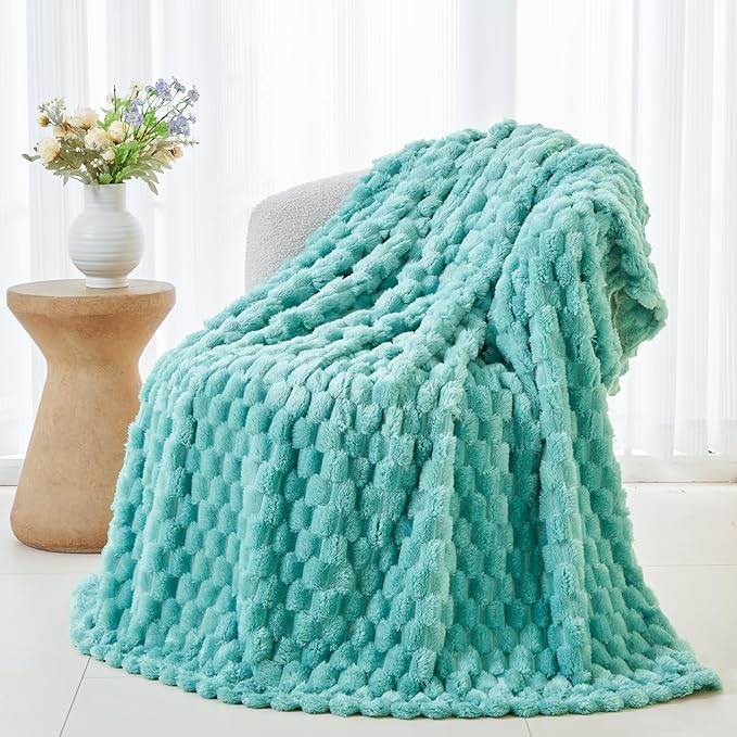 NEWCOSPLAY Super Soft Twin Blanket Sage Green Premium Silky Flannel Fleece 3D Clouds Stylish Jacquard Lightweight Bed Blanket All Season Use 350GSM (Sage Green, Twin(60"x80"))
