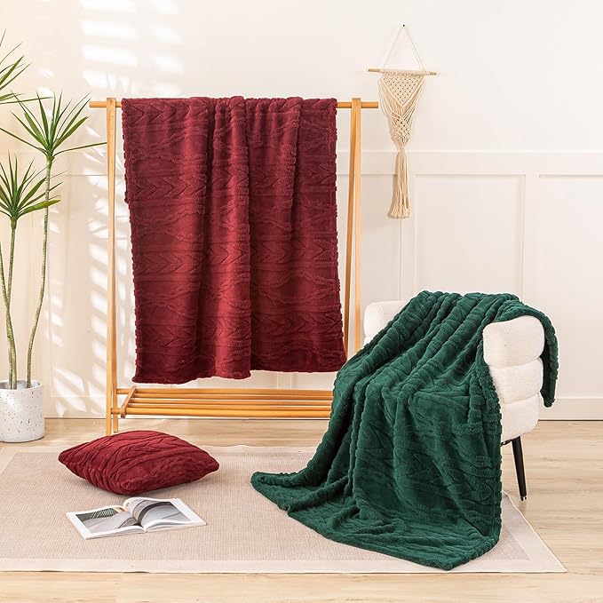 YUSOKI Sherpa Throw Blanket(Without Pillows)-3D Stylish Design Super Soft Cozy Warm Blanket Plush Fluffy Blankets for Teen Girls Women Couch Bed Sofa Chair Men Boys Gift(Burgundy Red,50"x65")