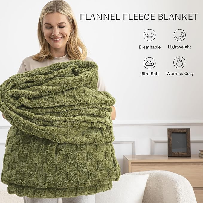 Exclusivo Mezcla Fleece Throw Blanket for Couch,Super Soft and Warm Lightweight Checkered Pattern Blankets for All Seasons, 50x60 Inches, Olive Green