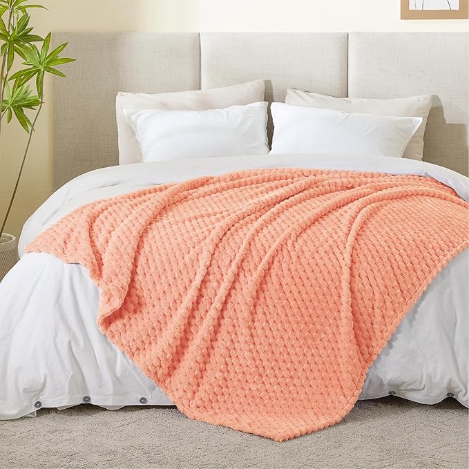 BEDELITE Fleece Blanket Twin Size for Bed Couch, 3D Jacquard Decorative Peach Pink Throw, Soft and Cozy Warm Plush Fuzzy Blanket All Seasons Suitable, 60x80Inches