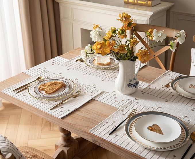 Placemats Set of 4 for Dining Table Décor, Woven Cloth Place Mats for Farmhouse Kitchen Tabletop, Handcrafted Machine Washable Cotton Table mats 13 x 19 Inch, Taupe and Beige