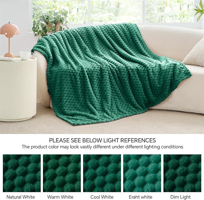 BEDELITE Fleece Throw Blanket for Couch & Bed - 3D Jacquard Decorative Dark Green Blanket, Super Soft and Cozy Warm Fuzzy Blanket All Seasons Suitable, 60x80Inches