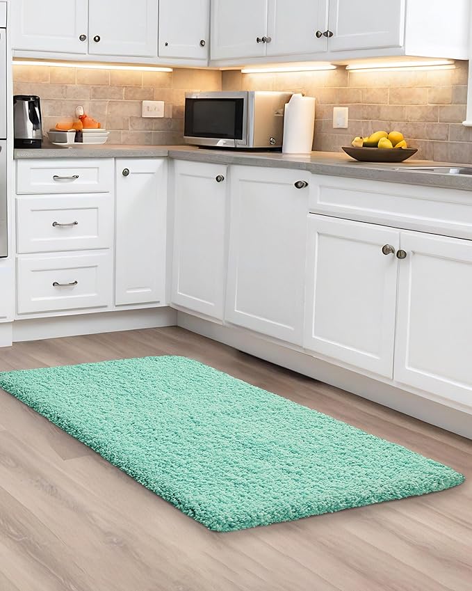 ILANGO Spa Blue Bathroom Rugs 32" × 20" Non Slip & Super Absorbent Extra Thick Soft, Washable Bath Mat for Floor, Microfiber Plush Shaggy Bath Rug with Rubber for Bathtub Shower Room Sink