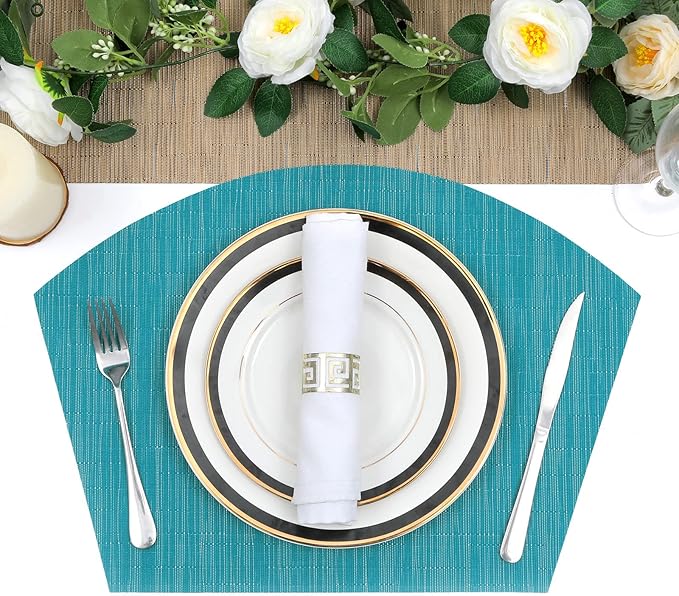 SHACOS Large Size Wedge Placemats with Centerpiece Set of 5, PVC Woven Vinyl Place Mats for Round Table Washable Indoor Outdoor Table Placemats, Blue