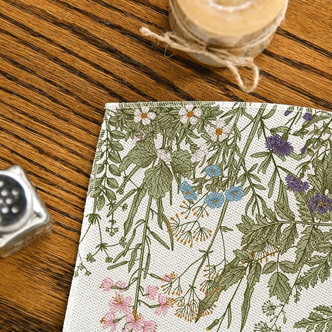 Artoid Mode Wild Flower Round Table Summer Wedge Placemats Set of 4, Seasonal Kitchen Dining Table Decoration for Indoor Party Home