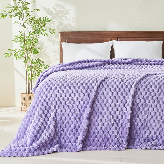 NEWCOSPLAY Super Soft King Blanket Lavender Premium Silky Flannel Fleece 3D Clouds Stylish Jacquard Lightweight Bed Blanket All Season Use 350GSM (Lavender, King(90"x110"))