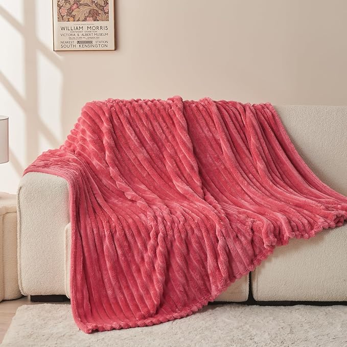 NEWCOSPLAY Super Soft Twin Blanket Coral Pink Premium Silky Flannel Fleece 3D Ribbed Jacquard Lightweight Bed Blanket All Season Use (Coral Pink Ribbed, Twin(60"x80"))