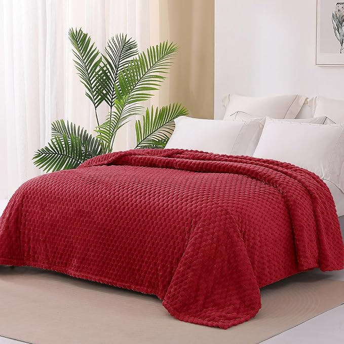 Exclusivo Mezcla King Size Soft Fleece Blanket, 90x104 Inches Stylish Jacquard Velvet Blanket for Bed, Fuzzy Cozy Lightweight for All Season, Deep Red