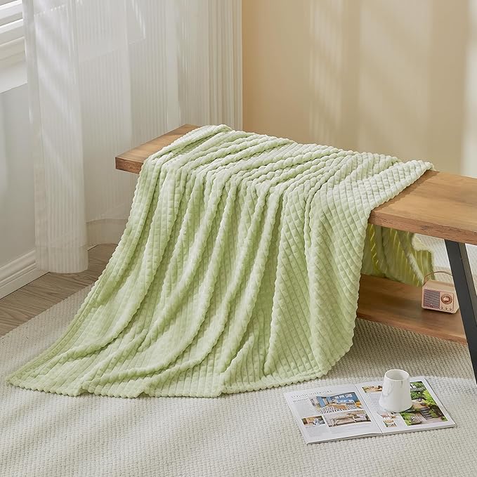 EMME Fleece Throw Blanket Luxury Flannel for Couch Bed Sofa Chair, Soft, Plush, Warm and Cozy Blanket with Geometric Grid Design (Sage Green, 60'' x 80'')