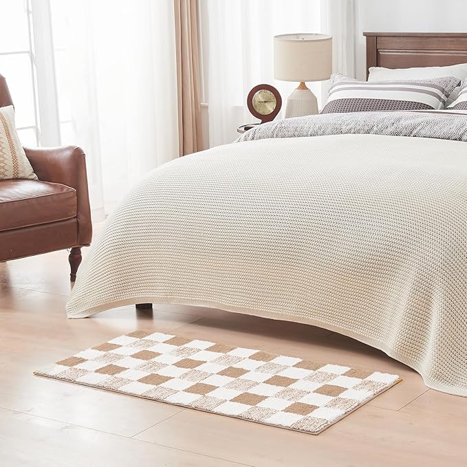 CozeCube Beige Checkered Bath mats Non Slip, Fluffy Absorbent Microfiber Runner Bath mat Washable, Aesthetic Bathroom Rugs, Long Bath mat for Bathroom Floor, 59" x 24"