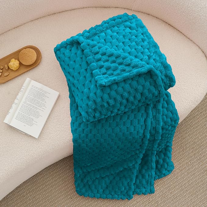 BEDELITE Fleece Throw Blanket for Couch & Bed - 3D Jacquard Decorative Jewel Blue Blanket, Super Soft and Cozy Warm Fuzzy Blanket All Seasons Suitable, 60x80Inches