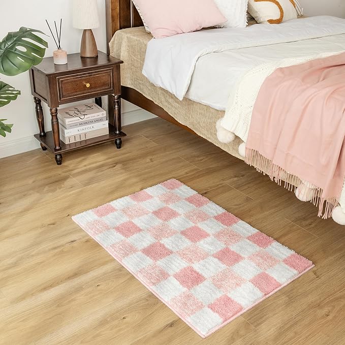 GRANNY SAYS Checkered Pink Bathroom Rugs, 36" x 24", Fluffy Rug, Absorbent Microfiber Ultra Soft Bath Mat Washable, Non-Slip Bath Mats for Bathroom, Cute Floor Mat for Tub, Shower, Bedroom