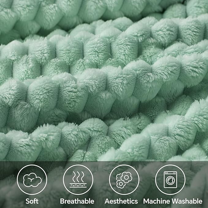 BEDELITE Fleece Throw Blanket for Couch & Bed - 3D Jacquard Decorative Sage Green Blanket, Super Soft and Cozy Warm Fuzzy Blanket All Seasons Suitable, 50x60Inches