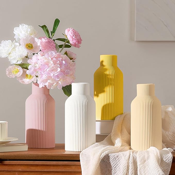 Mfacoy White Ceramic Flower Vase, Minimalist Decor, Modern Home Decorative Vase, Small Pampas Grass Vases For Kitchen, Bedroom, Office, Living Room, Bathroom, Shelf Centerpiece Table Decorations(8 in)