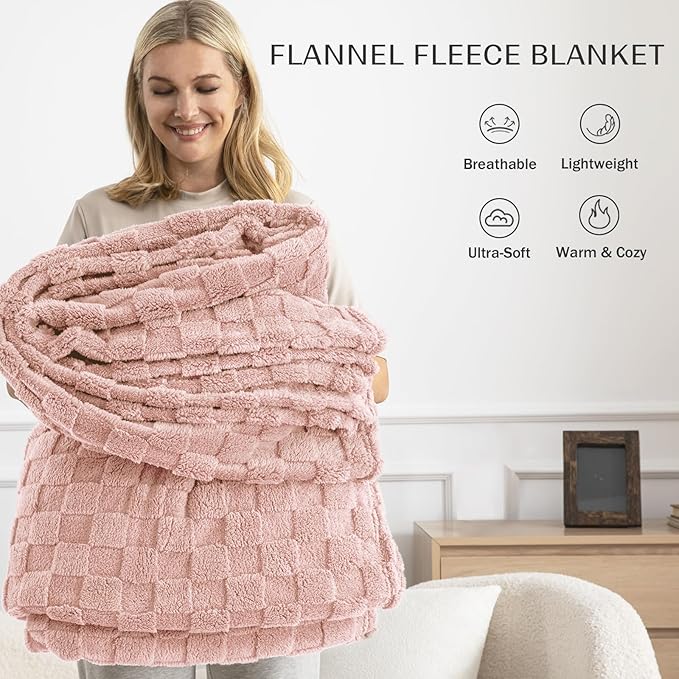 Exclusivo Mezcla Fleece Throw Blanket for Couch,Super Soft and Warm Lightweight Checkered Pattern Blankets for All Seasons,50x60 Inches, Pink