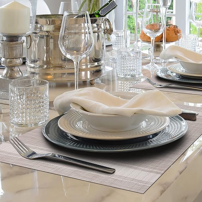 Winknowl Placemats, Set of 8 Heat Resistant Stain Resistant Non-Slip Woven Vinyl Insulation Placemats, Washable Durable Elegant Table Mats for Dining (Beige White)