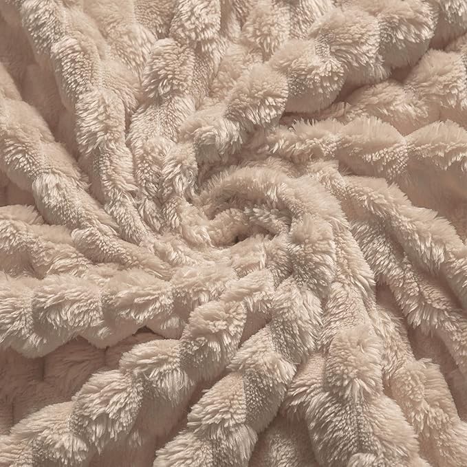 Vessia Flannel Fleece Throw Blanket(50x70 inch), 3D Jacquard Camel Fuzzy and Warm Blanket for Couch,Sofa,Bed,Chair, 300GSM Super Soft Touch Cozy Lightweight Light Brown Throw For All-Season Home Decor