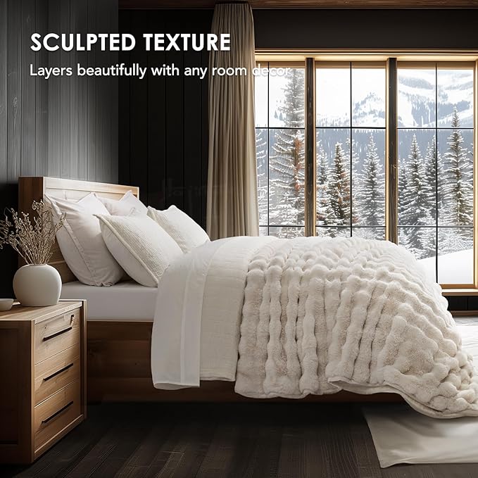 EVERGRACE Ultra Soft Luxury Fluffy Ridgeline Faux Rabbit Fur Throw Blanket, Thick Warm Bubble Throw for Bed, Cozy Plush Reversible Blankets for Couch, Chair, Sofa, Ivory White, 80x90 Inches, 870 GSM