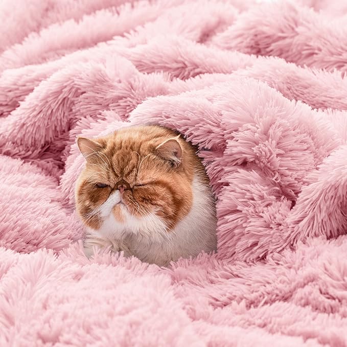 Bedsure Fluffy Pink King Size Blanket for Bed, Thick Soft Sherpa Faux Fur Fleece Bedding Fuzzy Plush Winter Warm Heavy Oversize Big Large King Blanket, Cozy Pink Gifts for Men Women, 108x90