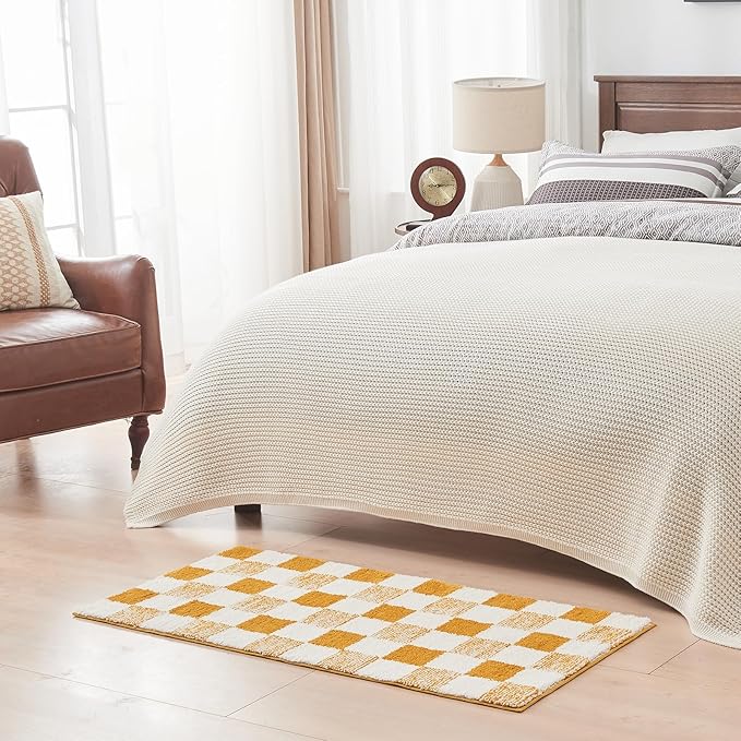 CozeCube Checkered Bath mats Non Slip, Fluffy Absorbent Microfiber Runner Bath mat Washable, Aesthetic Bathroom Rugs, Long Bath mat for Bathroom Floor, Harvest Gold, 47"X24"