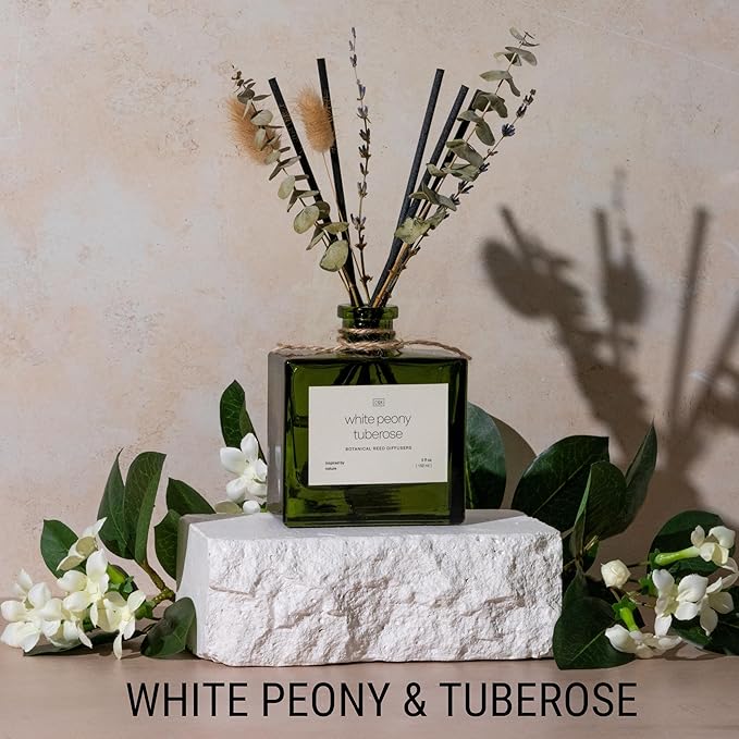 Craft & Kin Reed Diffuser with Dried Flowers | 5 oz White Peony & Tuberose Scented Reed Diffusers for Home, Bathroom | Scent Sticks | Elegant Fragrance Home Decor for Men & Women
