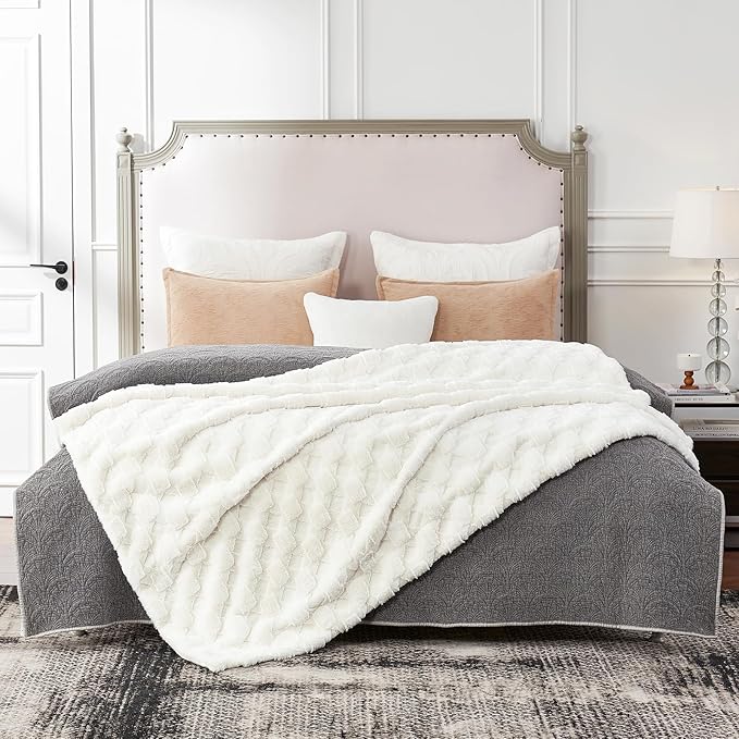Cozy Bliss Faux Fur Throw Blanket for Couch - Clearance Soft Checkered Fuzzy Plush Cozy Throw Gift Blankets for Women,Cream White Boho Blanket for Sofa Bedroom Living Room.50 * 60 Inches