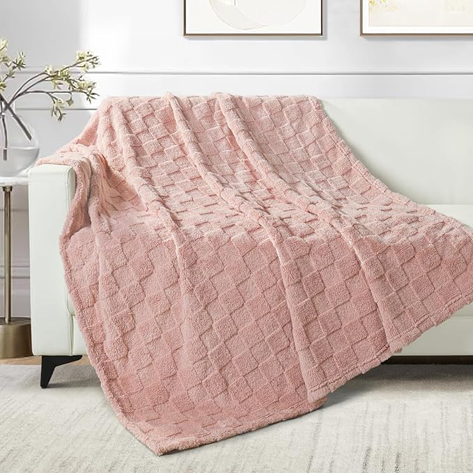 Exclusivo Mezcla Fleece Throw Blanket for Couch,Super Soft and Warm Lightweight Checkered Pattern Blankets for All Seasons,50x60 Inches, Pink