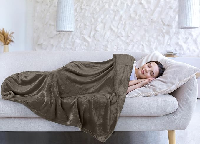 Utopia Bedding Fleece Blanket Throw Size Brown 300GSM Luxury Anti-Static Fuzzy Soft Microfiber Blanket for Couch, Sofa and Bed (60x50 Inch)