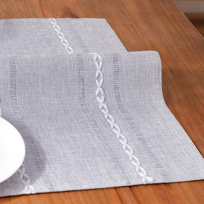 Wracra Cotton Linen Placemats, 12 x 18 Inch Set of 4 Fete Placemats Rustic Hemstitch Place Mats for Kitchen Table and Heat Resistant-Grey