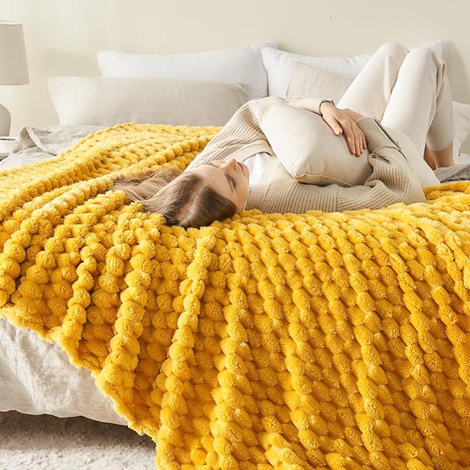 NEWCOSPLAY Super Soft Twin Blanket Mustard Yellow Premium Silky Flannel Fleece 3D Clouds Stylish Jacquard Lightweight Bed Blanket All Season Use 350GSM (Mustard Yellow, Twin(60"x80"))