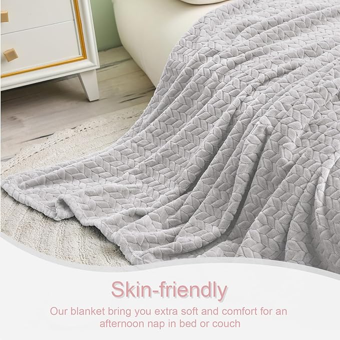 Exclusivo Mezcla Light Grey Fleece Twin Size Blanket for Bed, 90x66 Inches Soft Cozy Jacquard Flannel Blankets, Lightweight Fuzzy Plush Warm for All Seasons