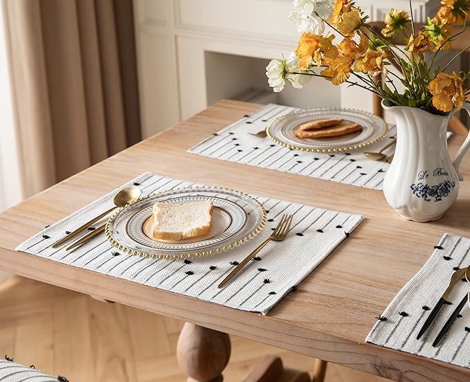 Placemats Set of 6 for Dining Table Décor, Woven Cloth Place Mats for Farmhouse Kitchen Tabletop, Handcrafted Machine Washable Cotton Table mats 13 x 19 Inch, Black and Beige