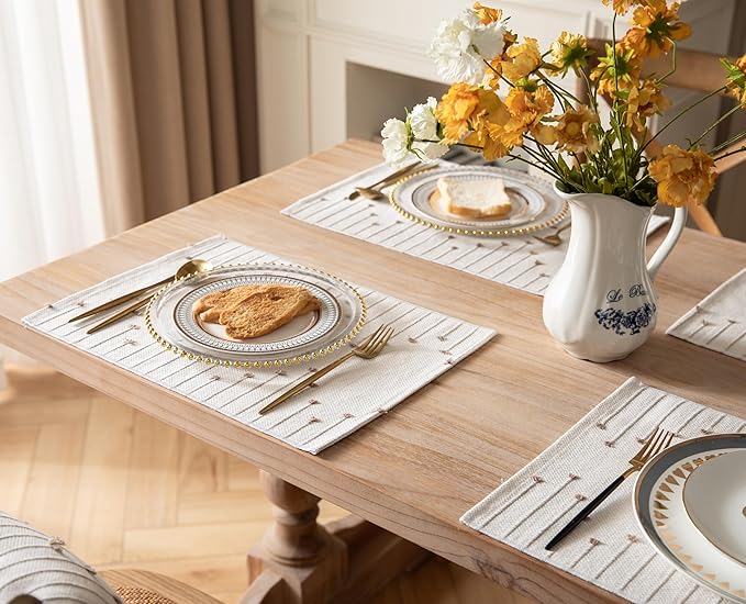 Placemats Set of 4 for Dining Table Décor, Woven Cloth Place Mats for Farmhouse Kitchen Tabletop, Handcrafted Machine Washable Cotton Table mats 13 x 19 Inch, Taupe and Beige
