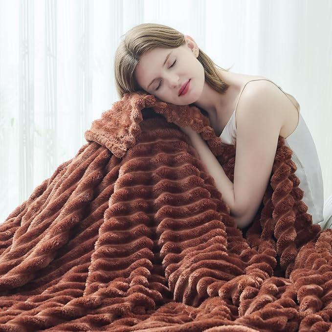NEWCOSPLAY Super Soft Queen Blanket Coffee Premium Silky Flannel Fleece 3D Ribbed Jacquard Lightweight Bed Blanket All Season Use (Coffee Ribbed, Queen(90"x90"))