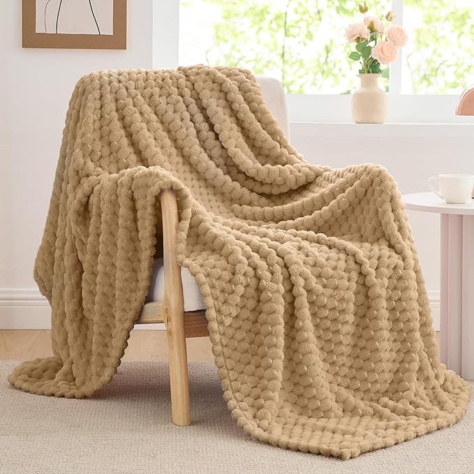 BEDELITE Fleece Blanket - 3D Jacquard Decorative Camel Throw Blankets for Couch & Bed, Soft and Cozy Warm Plush Fluffy Blanket All Seasons Suitable, 50x60Inches