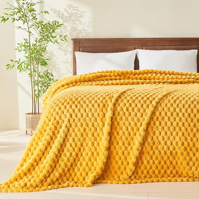NEWCOSPLAY Super Soft Queen Blanket Mustard Yellow Premium Silky Flannel Fleece 3D Clouds Stylish Jacquard Lightweight Bed Blanket All Season Use 350GSM (Mustard Yellow, Queen(90"x90"))
