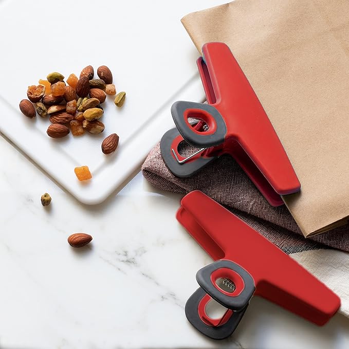 COOK WITH COLOR Wide Heavy Duty Chip Clips - Large Bag Clips for Food Storage with Air Tight Seal Grip, Pack of 8, Red