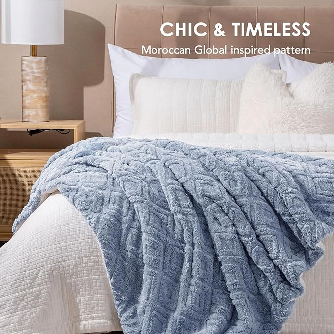 EVERGRACE Jacquard Boho Sherpa Fleece Throw Blanket for Couch, Super Soft Cozy Fuzzy Plush Blankets for All Seasons, Reversible Thick Warm Blanket for Bed, Sofa, Living Room, Blue Linen, 50" x 60"