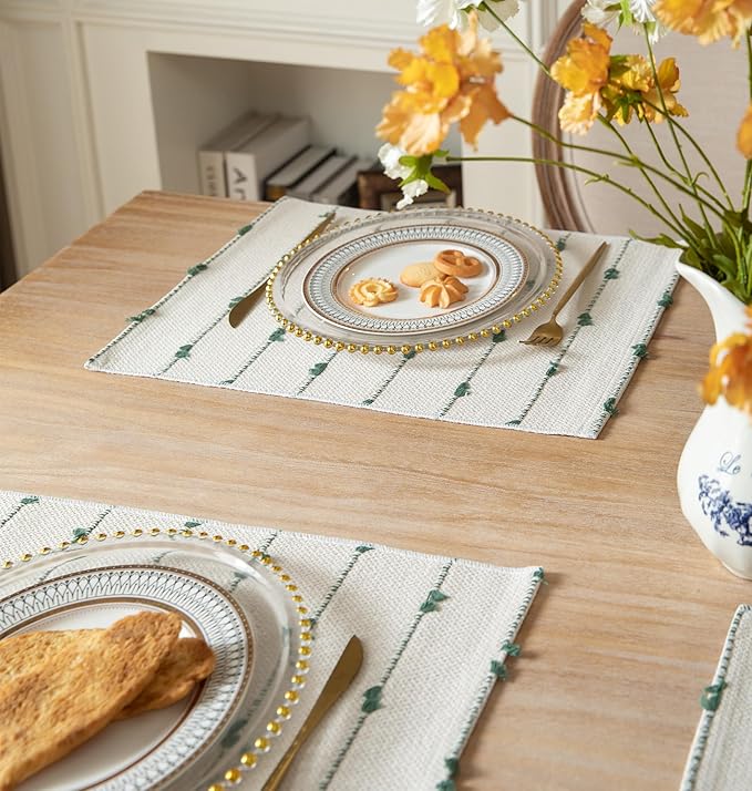 Boho Placemats Set of 4 for Dining Table Decor, Woven Cloth Place Mats for Farmhouse Rustic Kitche Home Decor, Cotton Placemats 13 x 19 Inch, Green and Beige Table mats