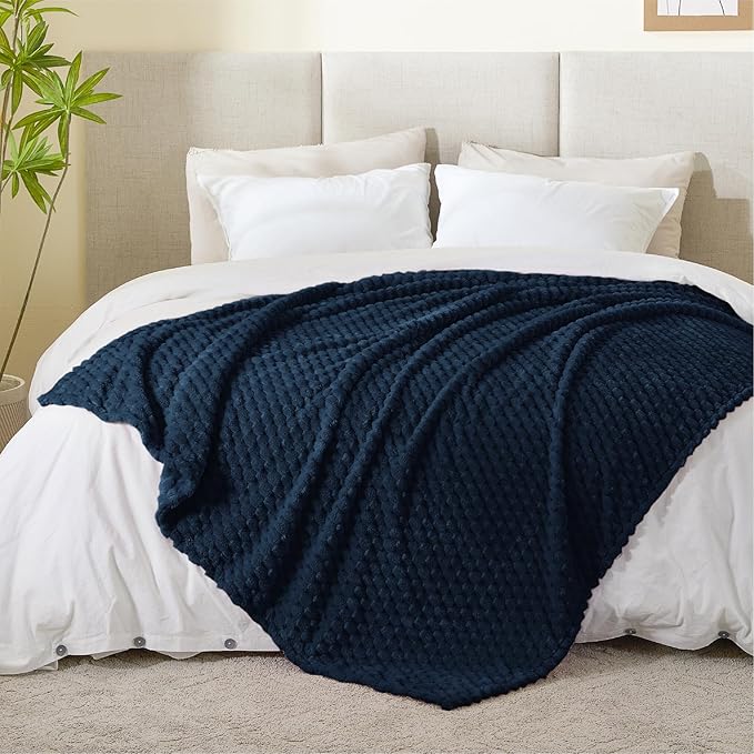 BEDELITE Fleece Throw Blanket for Couch & Bed - 3D Jacquard Decorative Navy Blanket, Super Soft and Cozy Warm Fuzzy Blanket All Seasons Suitable, 50x60Inches