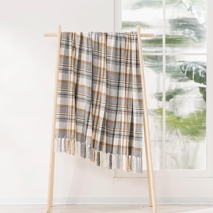 EVERGRACE Plaid Chenille Throw Blanket for Couch, Super Soft Cozy Decorative Farmhouse Plaid Throw with Tassels, Lightweight Chenille Knit Throw for Bed Sofa Gift Home Decor, Grey & Beige 50"x60"