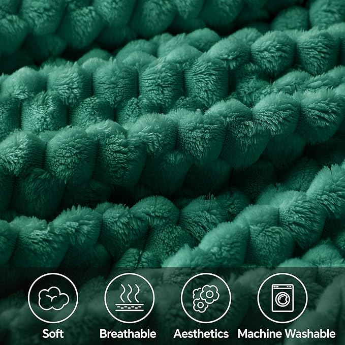 BEDELITE Fleece Throw Blanket for Couch & Bed - 3D Jacquard Decorative Dark Green Blanket, Super Soft and Cozy Warm Fuzzy Blanket All Seasons Suitable, 60x80Inches