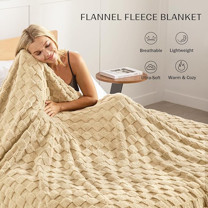 Exclusivo Mezcla Queen Size Flannel Fleece Blanket, Super Soft and Warm Lightweight Checkered Pattern Blankets for All Seasons, 90x90 Inches, Beige