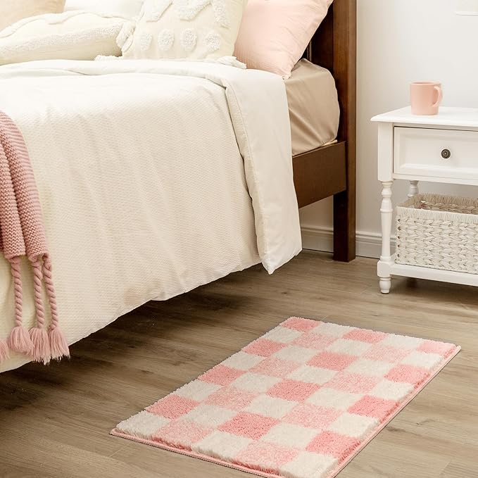 GRANNY SAYS Checkered Pink Bathroom Rugs,32" x 20",Fluffy Rug, Absorbent Microfiber Ultra Soft Bath Mat Washable, Non-Slip Bath Mats for Bathroom, Cute Floor Mat for Tub, Shower, Bedroom